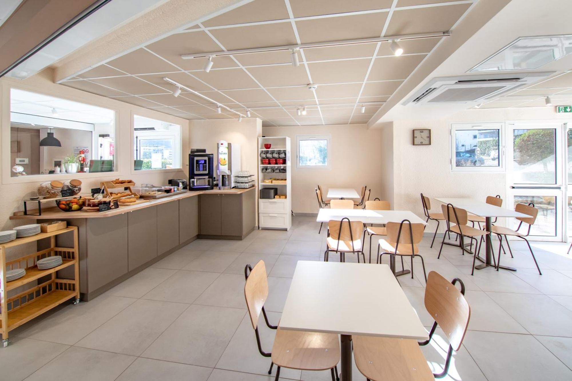 Premiere Classe Annecy Cran-Gevrier Renove En 2025 Exterior photo
